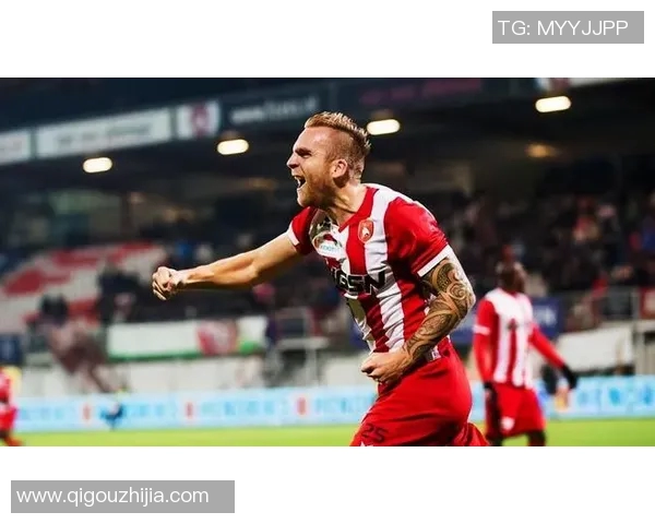 兹沃勒与格拉夫的激烈对决揭示了足球战术的新趋势与未来发展方向 兹沃勒与格拉夫的激烈对决揭示了足球战术的新趋势与未来发展方向