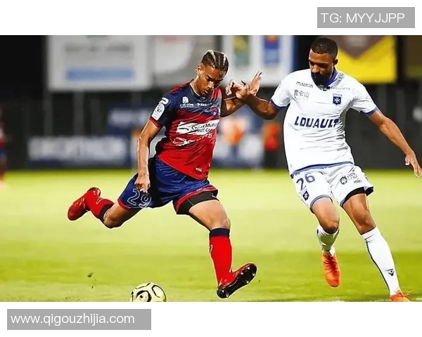 哈雷斯彻与苏黎世的激烈对决揭示了足球战术的新趋势与球队实力的较量